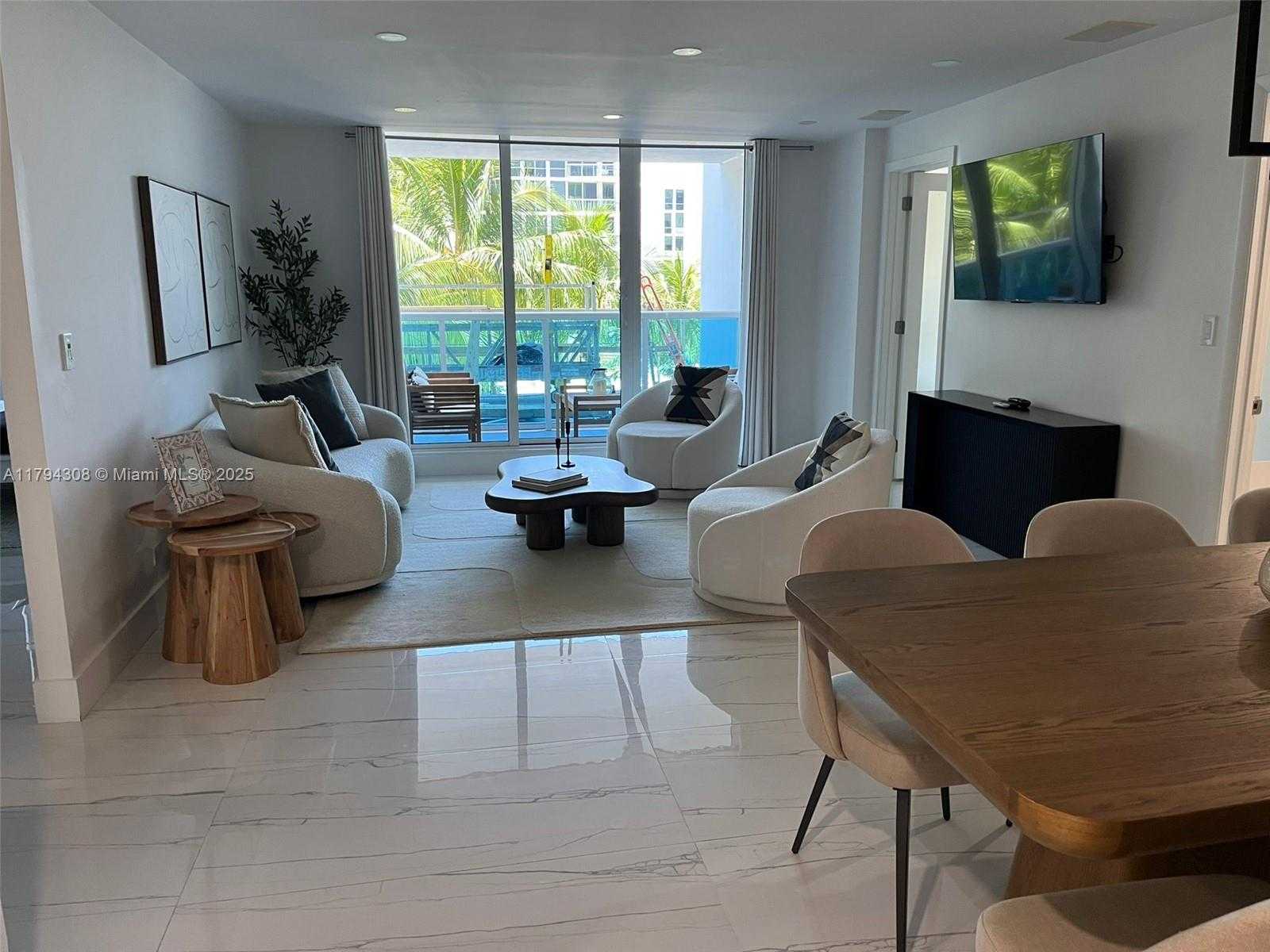 Small Image of 2301 COLLINS AVE #326, Miami Beach Number 2