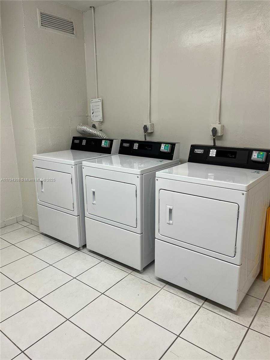 Small Image of 2301 COLLINS AVE #326, Miami Beach Number 49