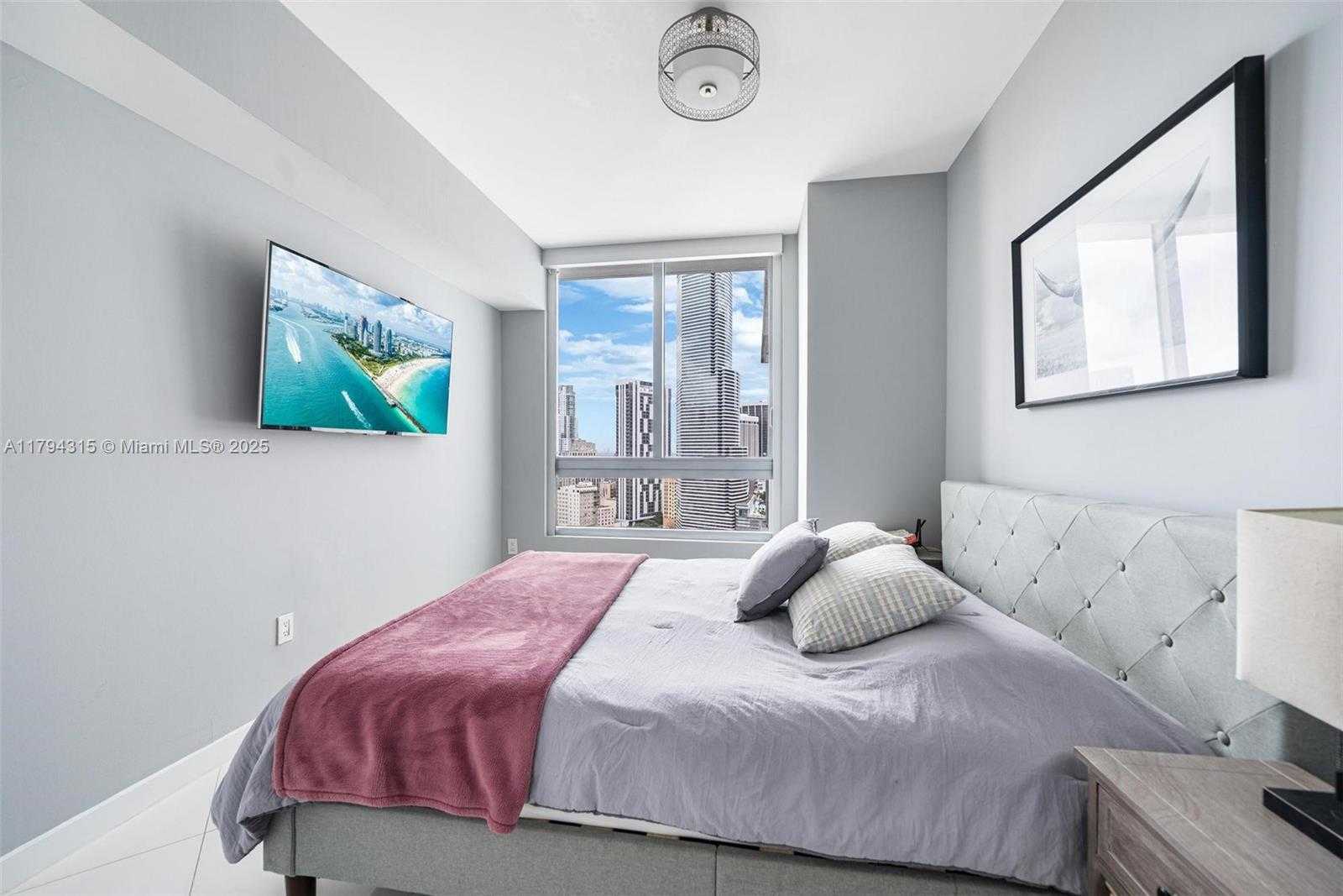 Small Image of 350 SOUTH MIAMI AVE #2505, Miami Number 17
