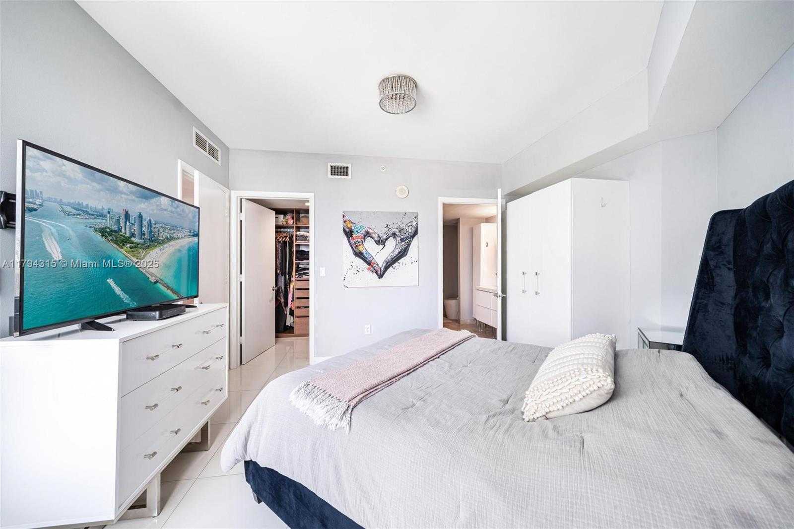 Small Image of 350 SOUTH MIAMI AVE #2505, Miami Number 21