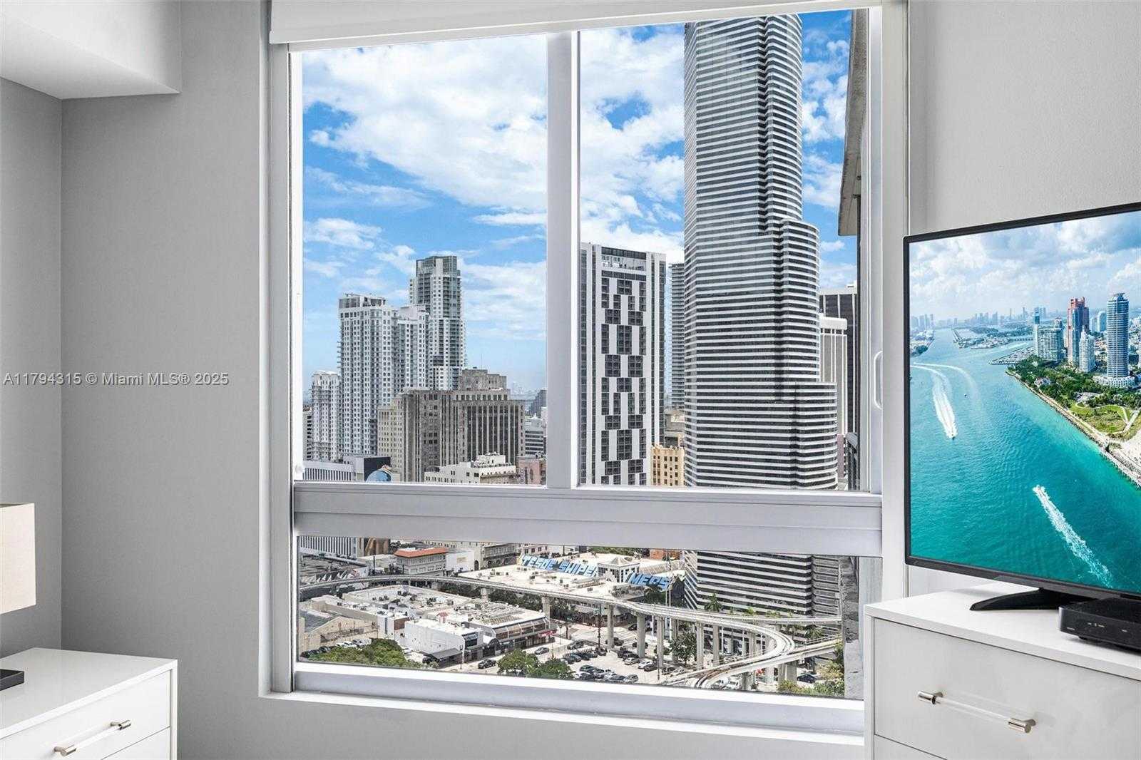 Small Image of 350 SOUTH MIAMI AVE #2505, Miami Number 22