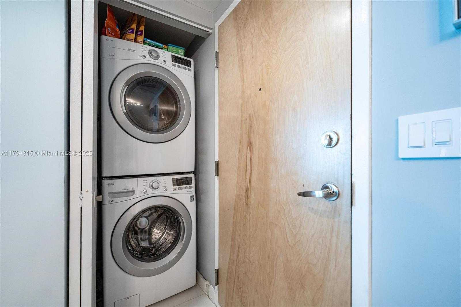 Small Image of 350 SOUTH MIAMI AVE #2505, Miami Number 31