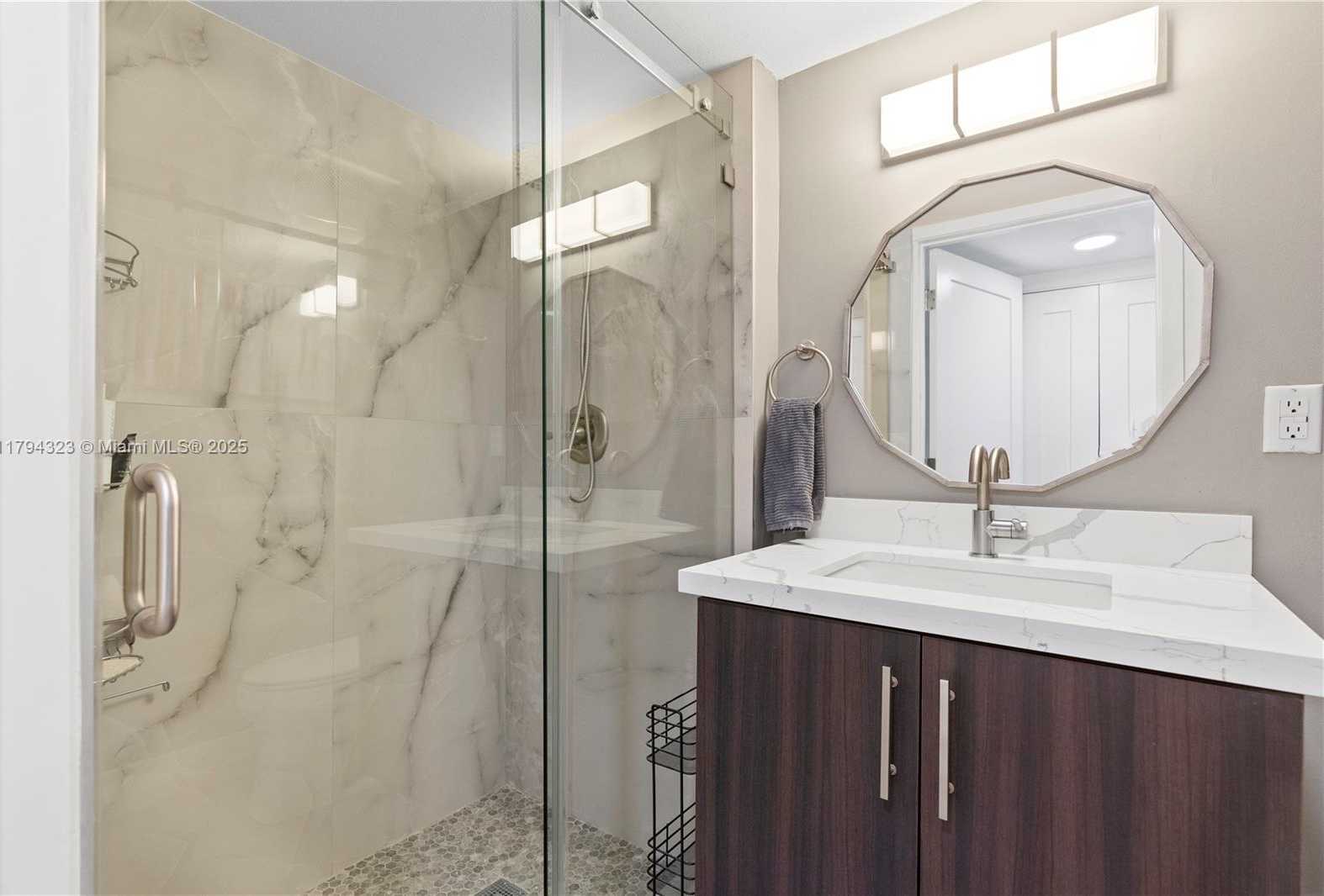 Small Image of 3600 MYSTIC POINTE DR #306, Aventura Number 14