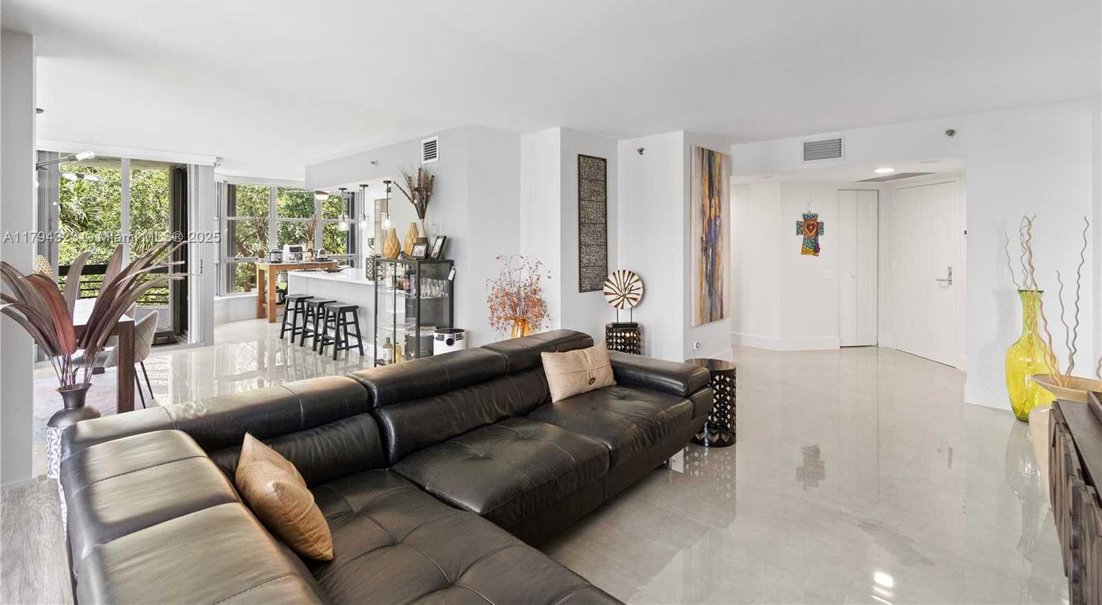 Small Image of 3600 MYSTIC POINTE DR #306, Aventura Number 17