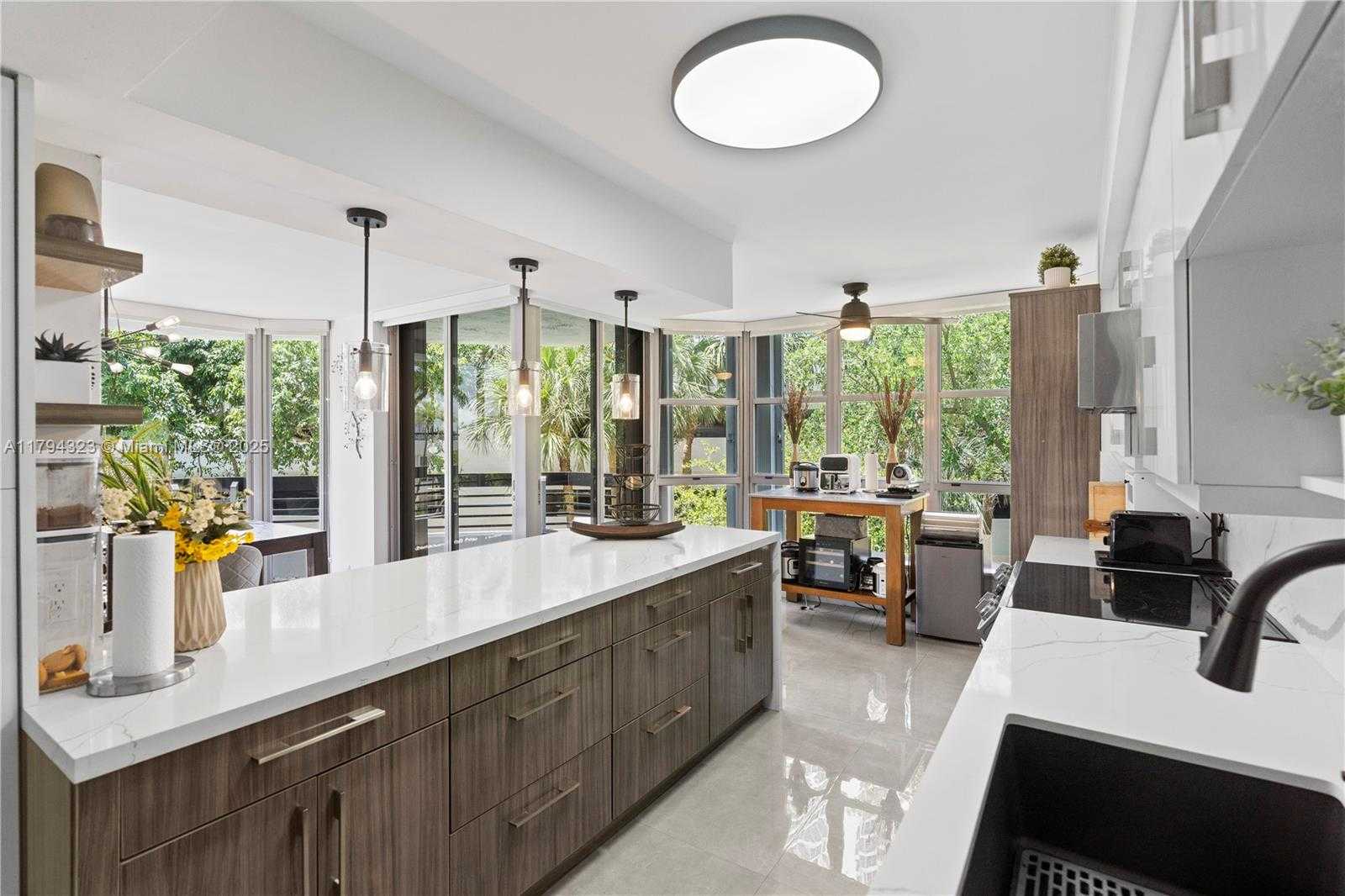 Small Image of 3600 MYSTIC POINTE DR #306, Aventura Number 18