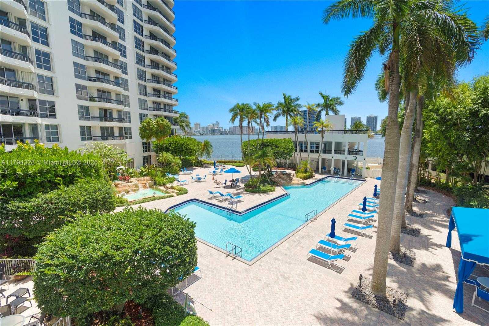 Small Image of 3600 MYSTIC POINTE DR #306, Aventura Number 23