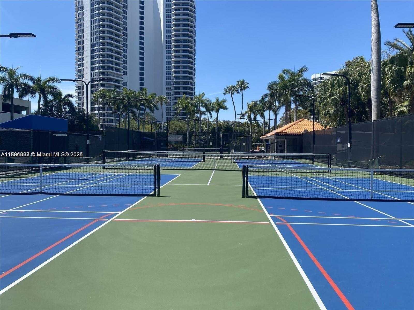 Small Image of 3600 MYSTIC POINTE DR #306, Aventura Number 30