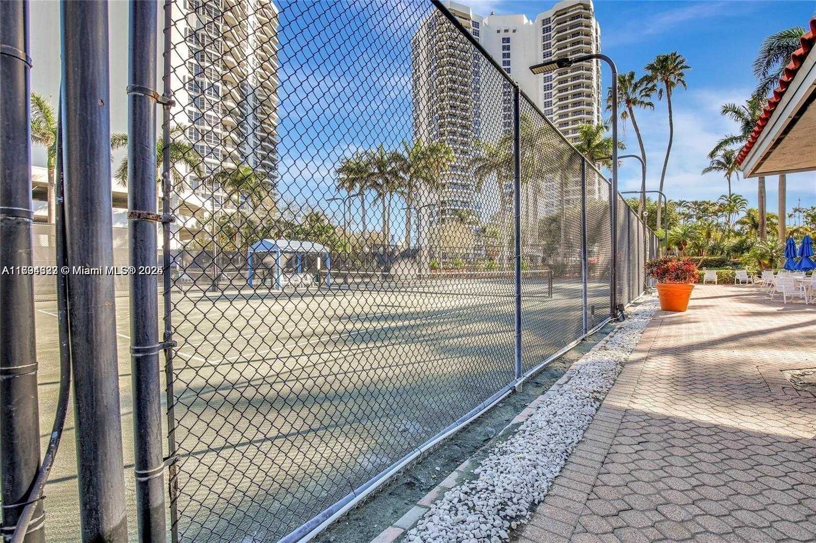 Small Image of 3600 MYSTIC POINTE DR #306, Aventura Number 32