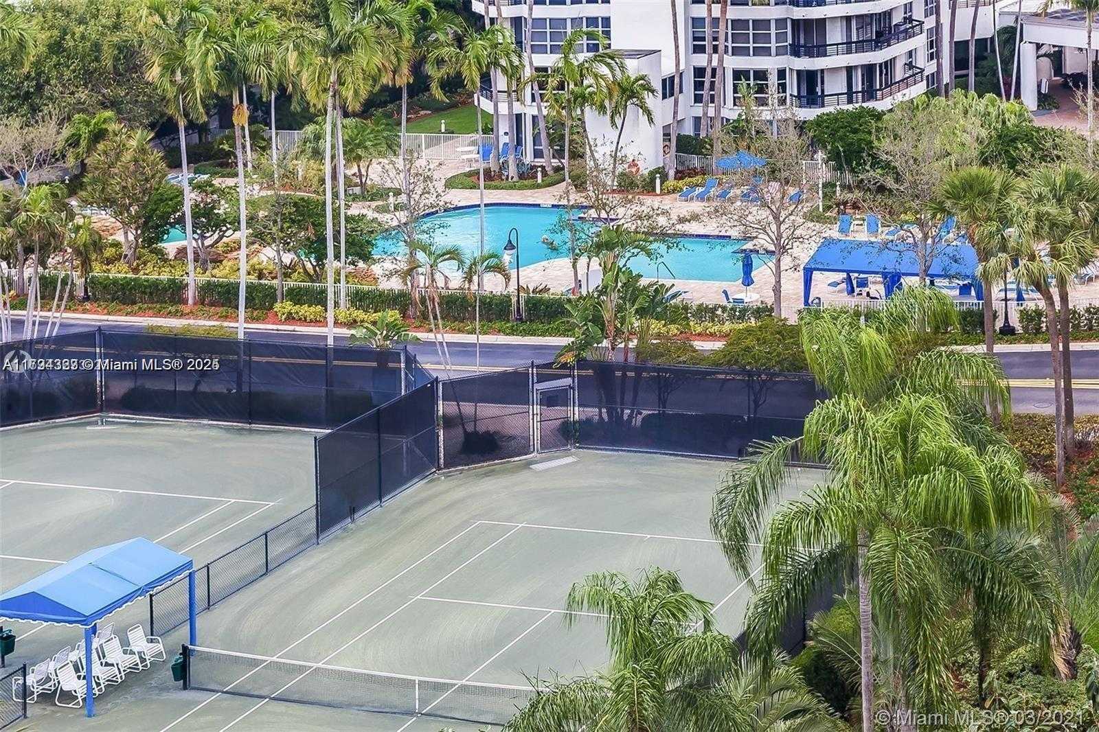 Small Image of 3600 MYSTIC POINTE DR #306, Aventura Number 33