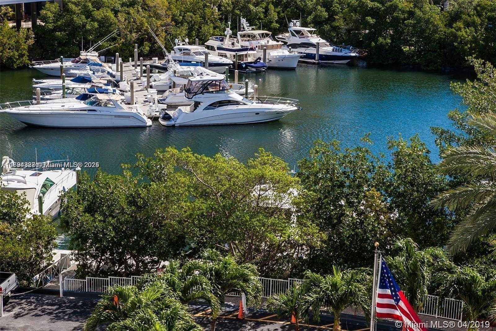 Small Image of 3600 MYSTIC POINTE DR #306, Aventura Number 36