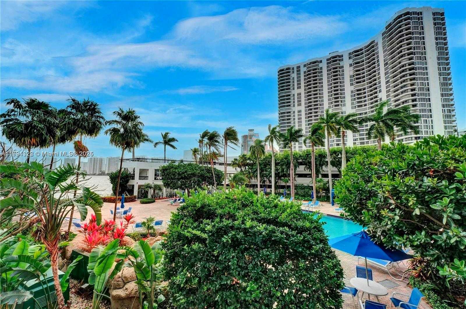 Small Image of 3600 MYSTIC POINTE DR #306, Aventura Number 37