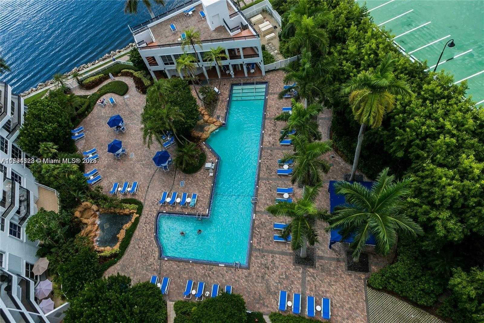 Small Image of 3600 MYSTIC POINTE DR #306, Aventura Number 42
