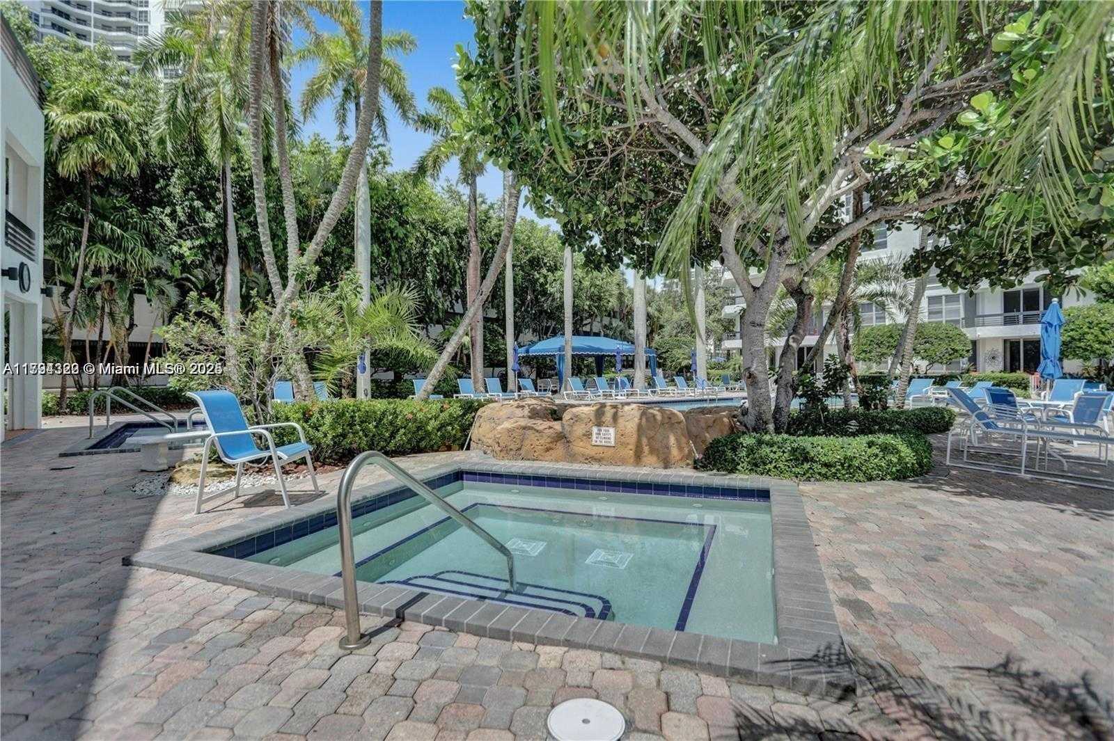 Small Image of 3600 MYSTIC POINTE DR #306, Aventura Number 43