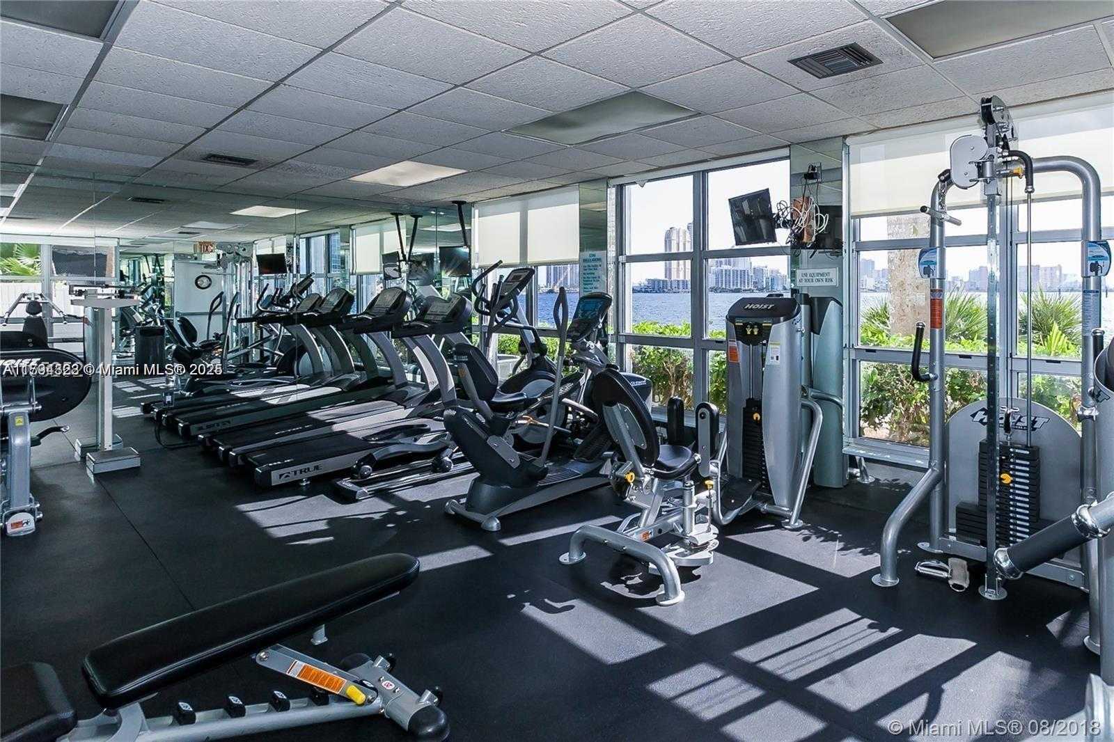 Small Image of 3600 MYSTIC POINTE DR #306, Aventura Number 51