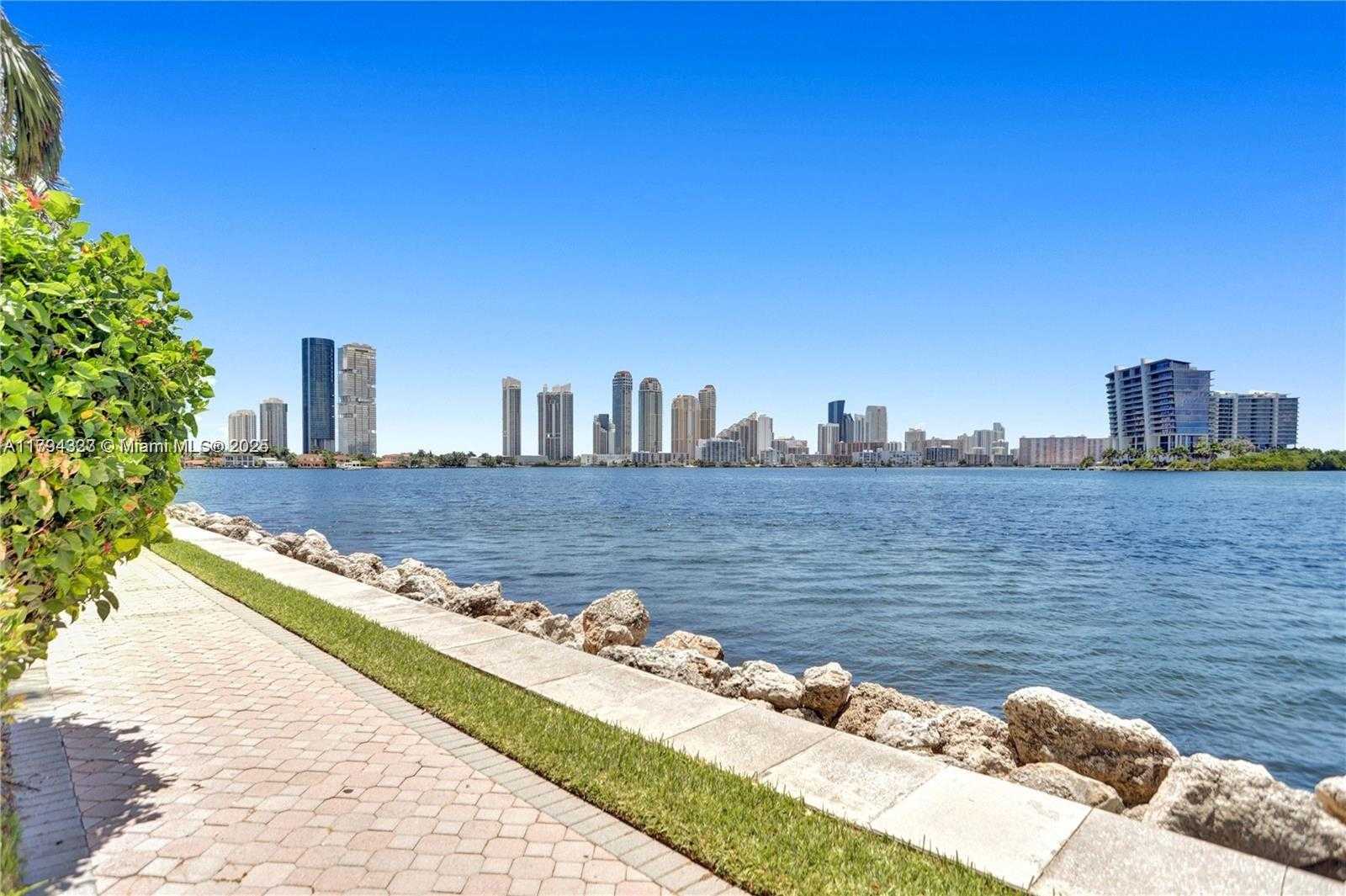 Small Image of 3600 MYSTIC POINTE DR #306, Aventura Number 53