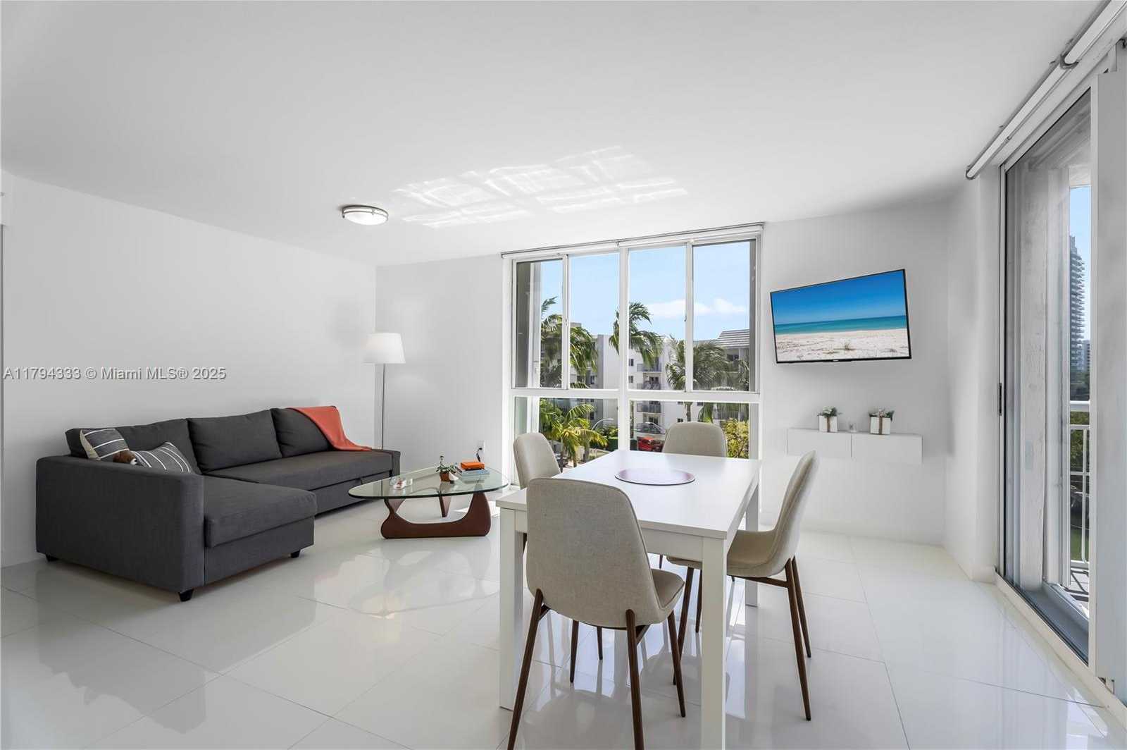 Small Image of 1688 WEST AVE #401, Miami Beach Number 9