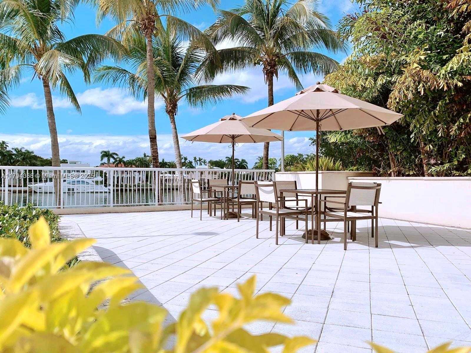Small Image of 5600 COLLINS AVE #7V, Miami Beach Number 29