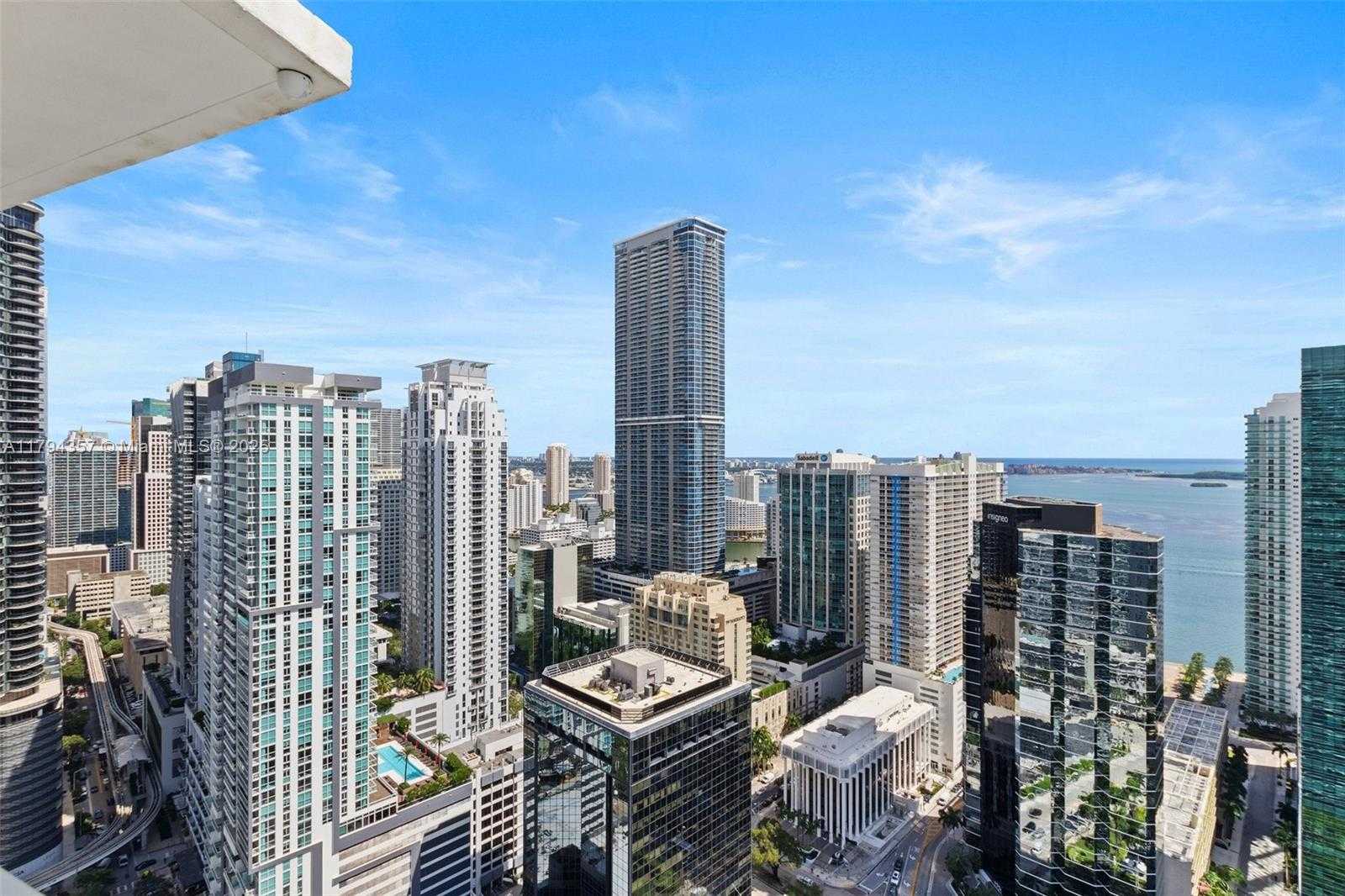 Small Image of 1300 SOUTH MIAMI AVE #3901, Miami Number 13