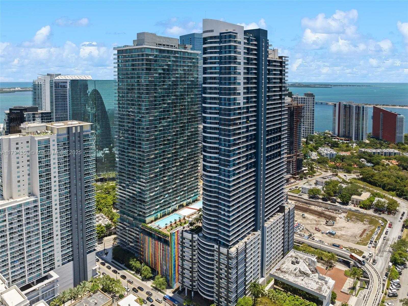 Small Image of 1300 SOUTH MIAMI AVE #3901, Miami Number 2