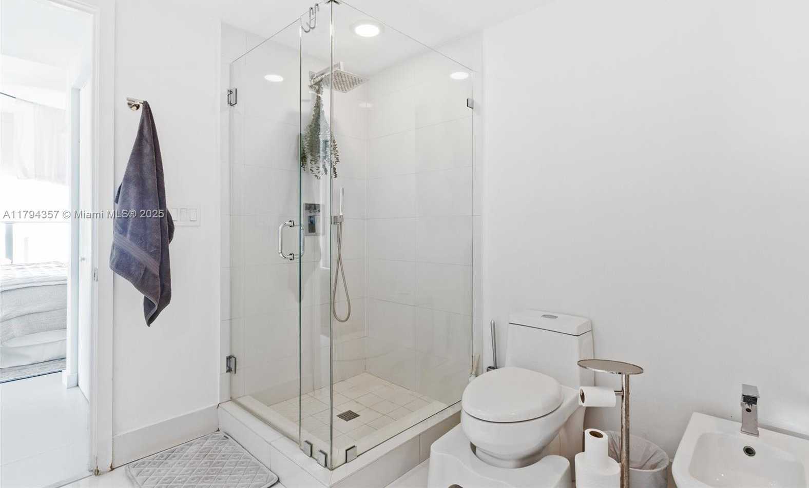 Small Image of 1300 SOUTH MIAMI AVE #3901, Miami Number 22