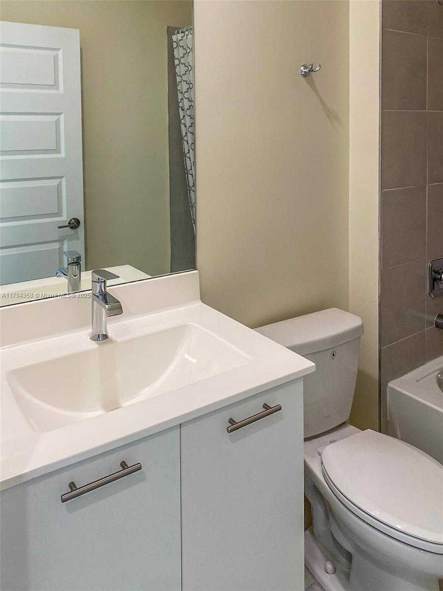 Small Image of 8301 NORTH WEST 41ST ST #B107, Doral Number 15