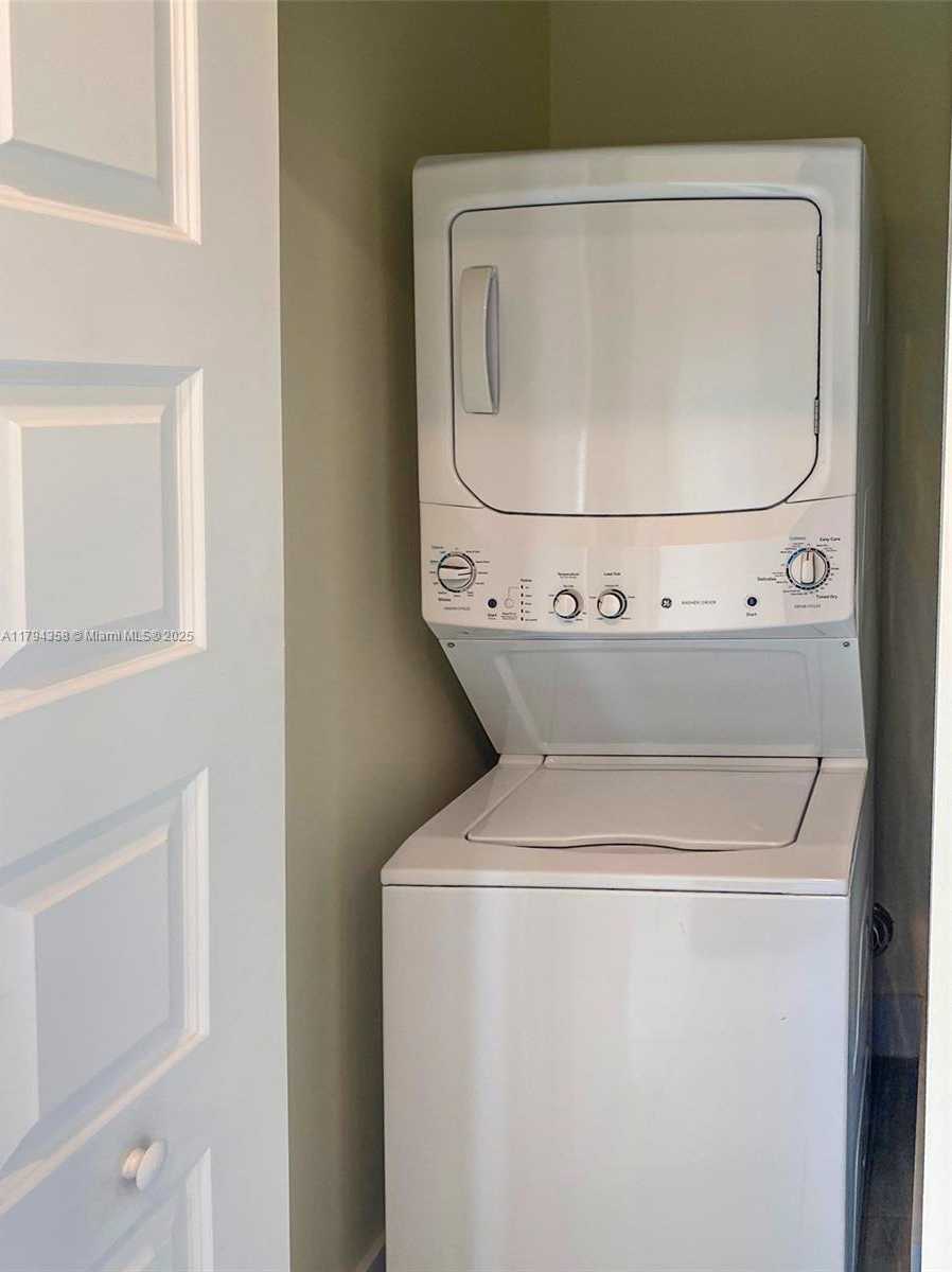 Small Image of 8301 NORTH WEST 41ST ST #B107, Doral Number 18