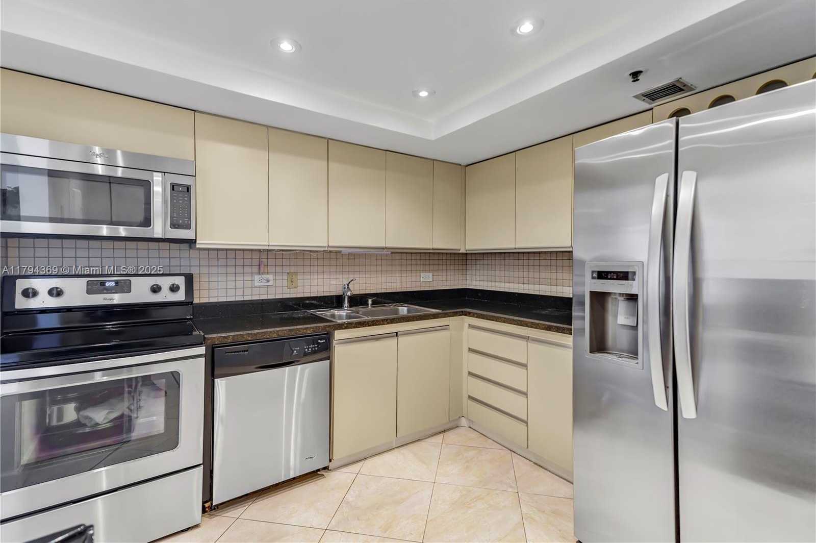 Small Image of 1201 SOUTH OCEAN DR #2107N, Hollywood Number 9