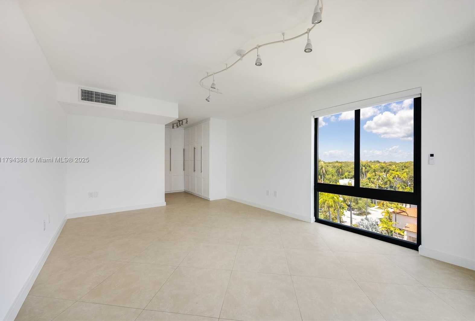 Small Image of 1600 SOUTH BAYSHORE LN #8D, Coconut Grove Number 10
