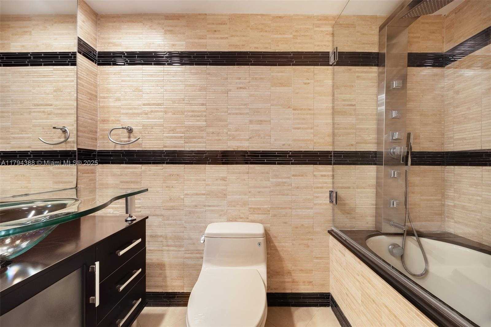 Small Image of 1600 SOUTH BAYSHORE LN #8D, Coconut Grove Number 16