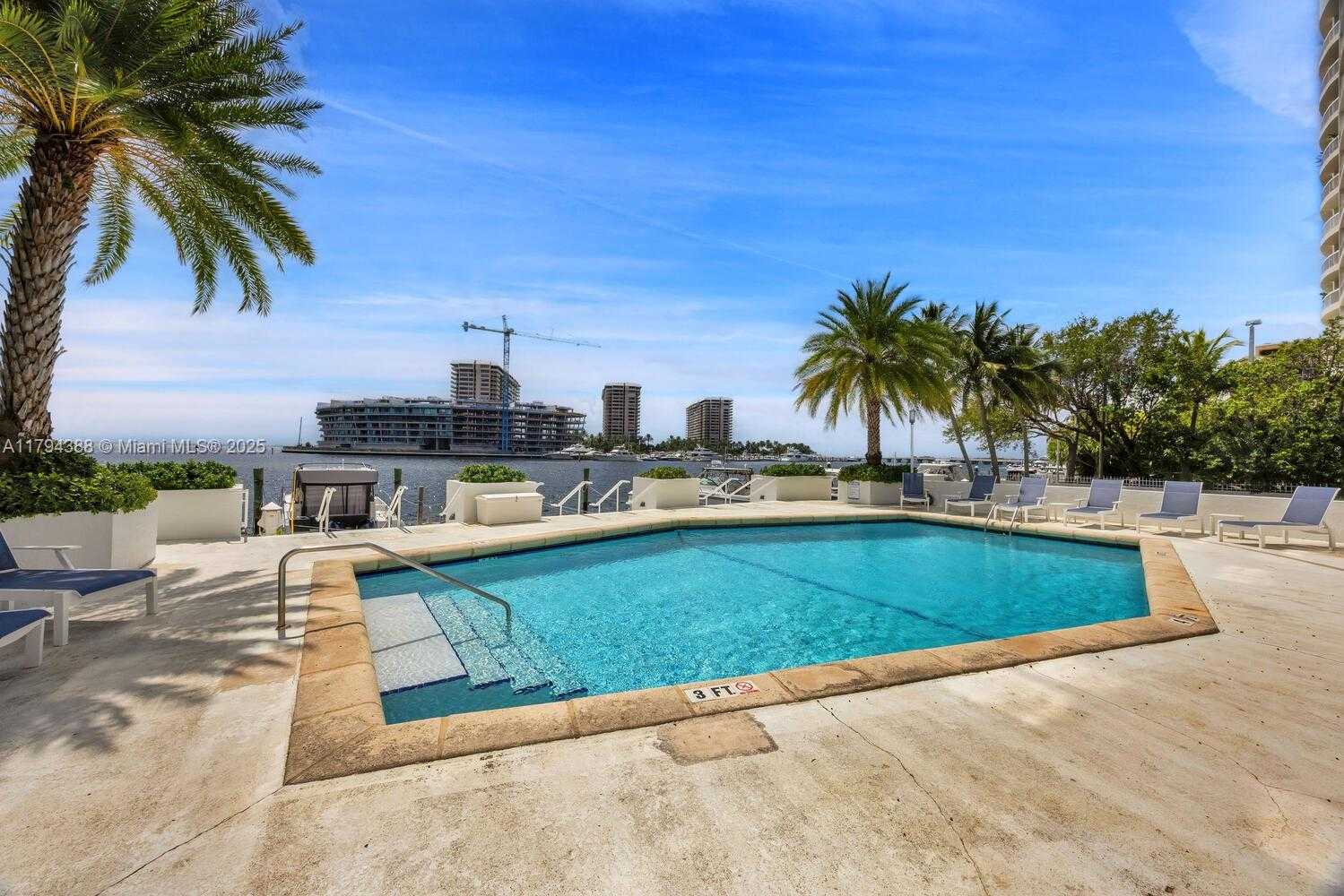 Small Image of 1600 SOUTH BAYSHORE LN #8D, Coconut Grove Number 28