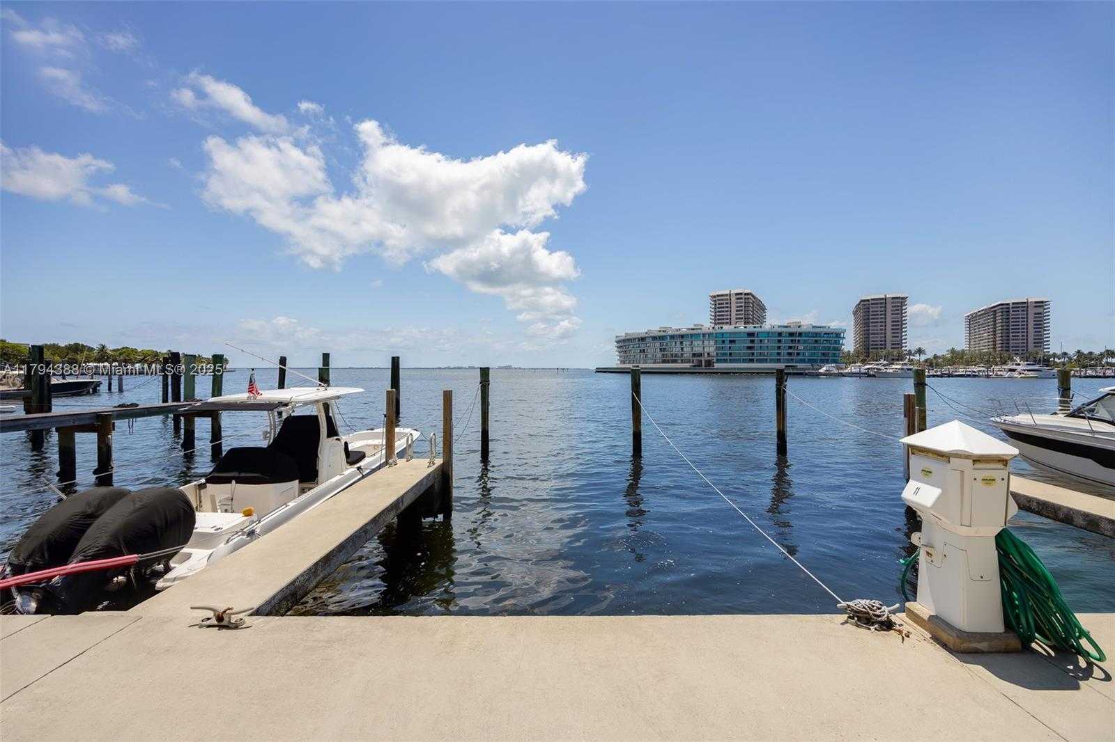 Small Image of 1600 SOUTH BAYSHORE LN #8D, Coconut Grove Number 3