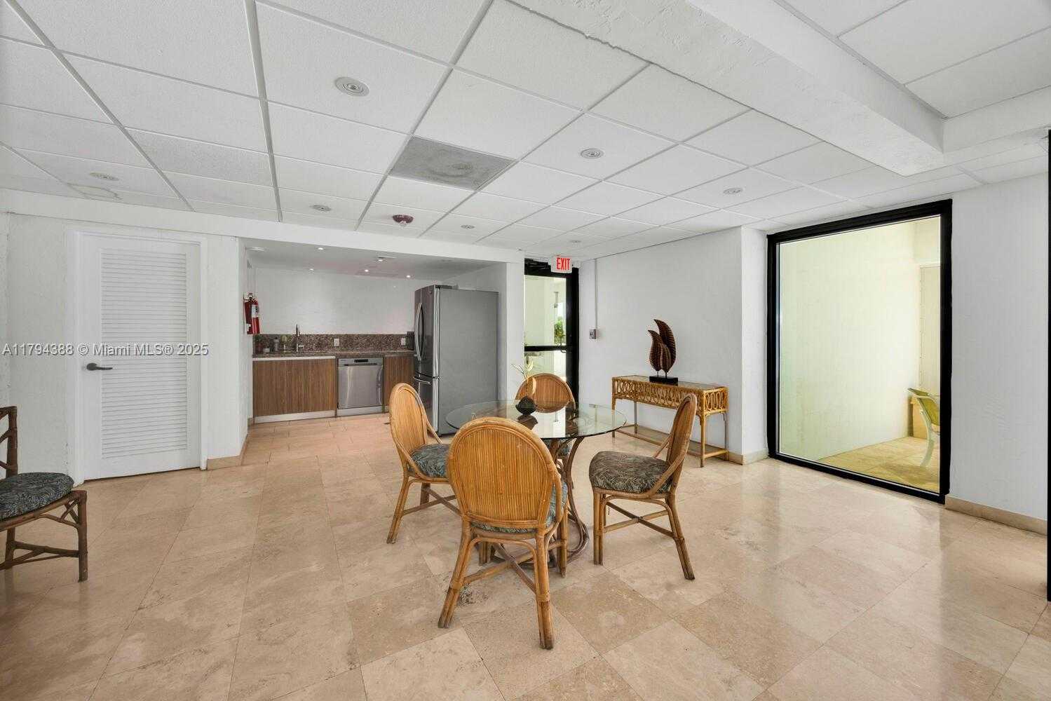 Small Image of 1600 SOUTH BAYSHORE LN #8D, Coconut Grove Number 36