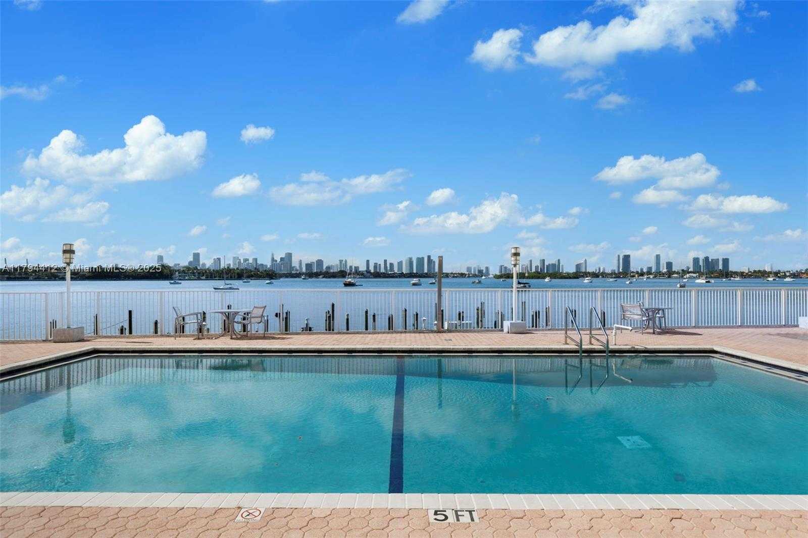 Small Image of 1228 WEST AVE #605, Miami Beach Number 26