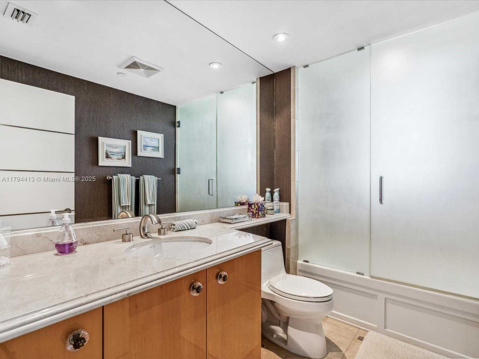 Small Image of 17875 COLLINS AVE #1605, Sunny Isles Beach Number 27