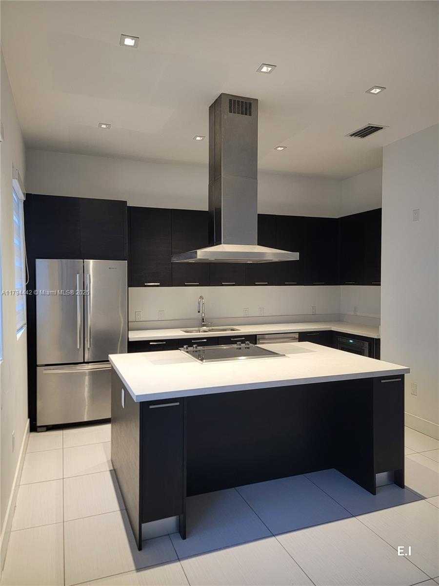 Small Image of 9133 NORTH WEST 33RD ST, Doral Number 4