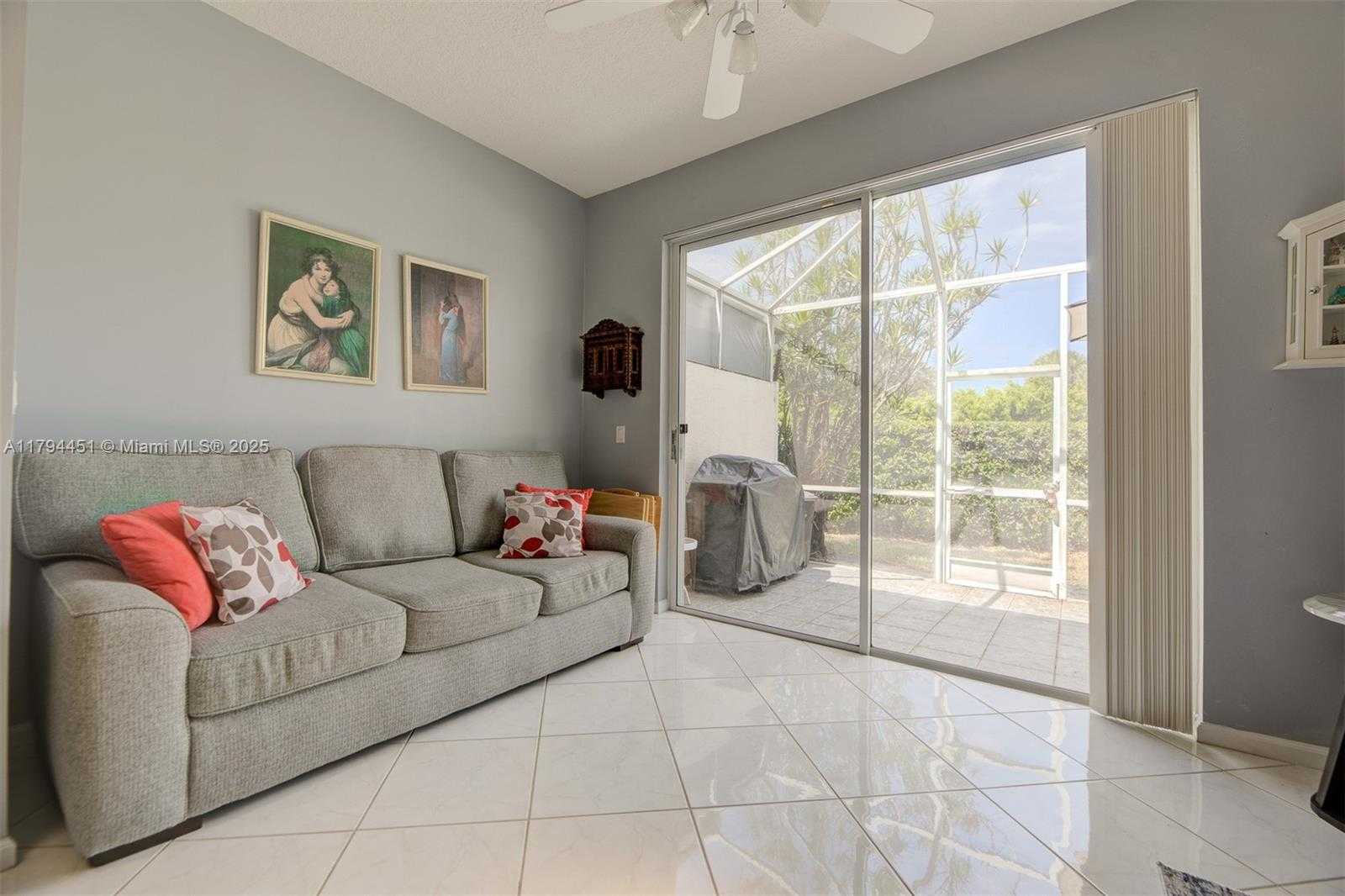 Small Image of 9591 NORTH CRESCENT VIEW DR N #9591, Boynton Beach Number 12