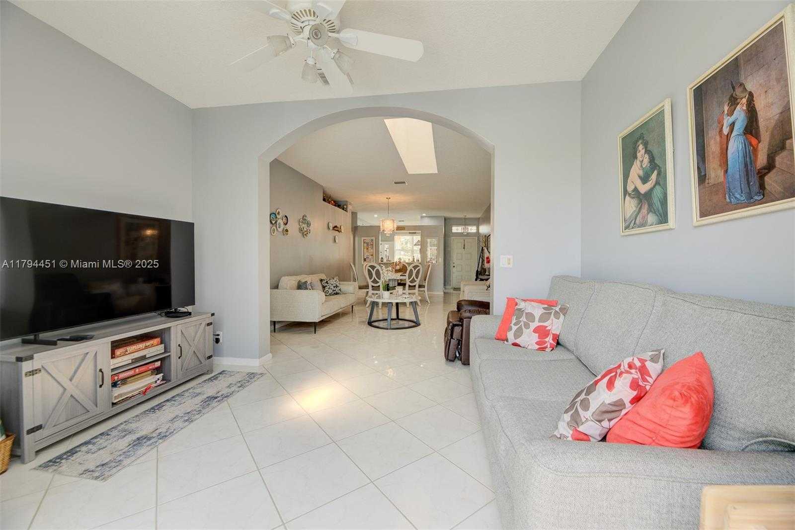 Small Image of 9591 NORTH CRESCENT VIEW DR N #9591, Boynton Beach Number 13