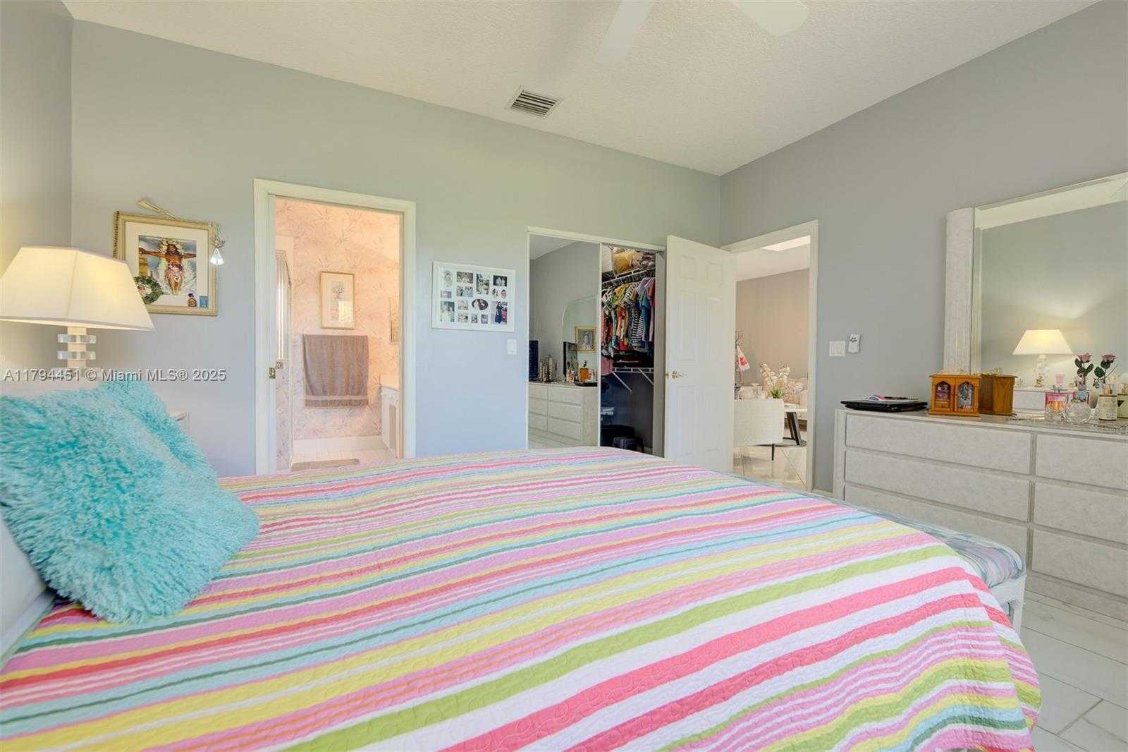 Small Image of 9591 NORTH CRESCENT VIEW DR N #9591, Boynton Beach Number 25