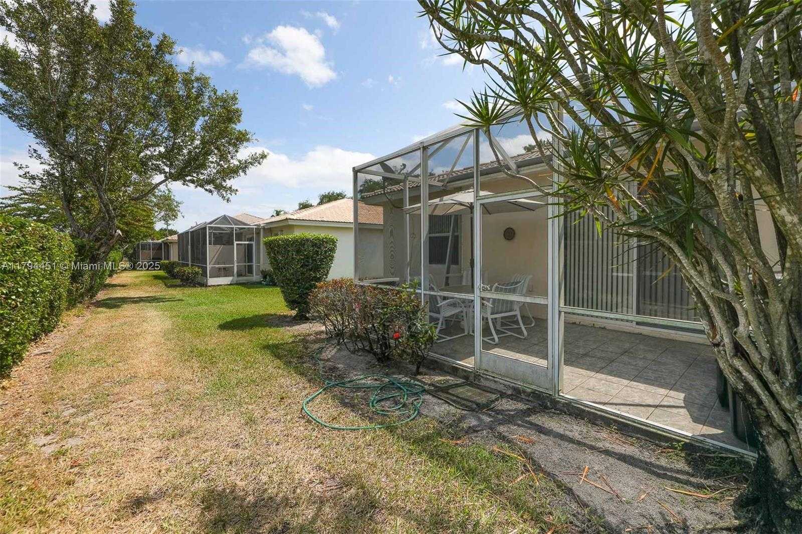 Small Image of 9591 NORTH CRESCENT VIEW DR N #9591, Boynton Beach Number 42