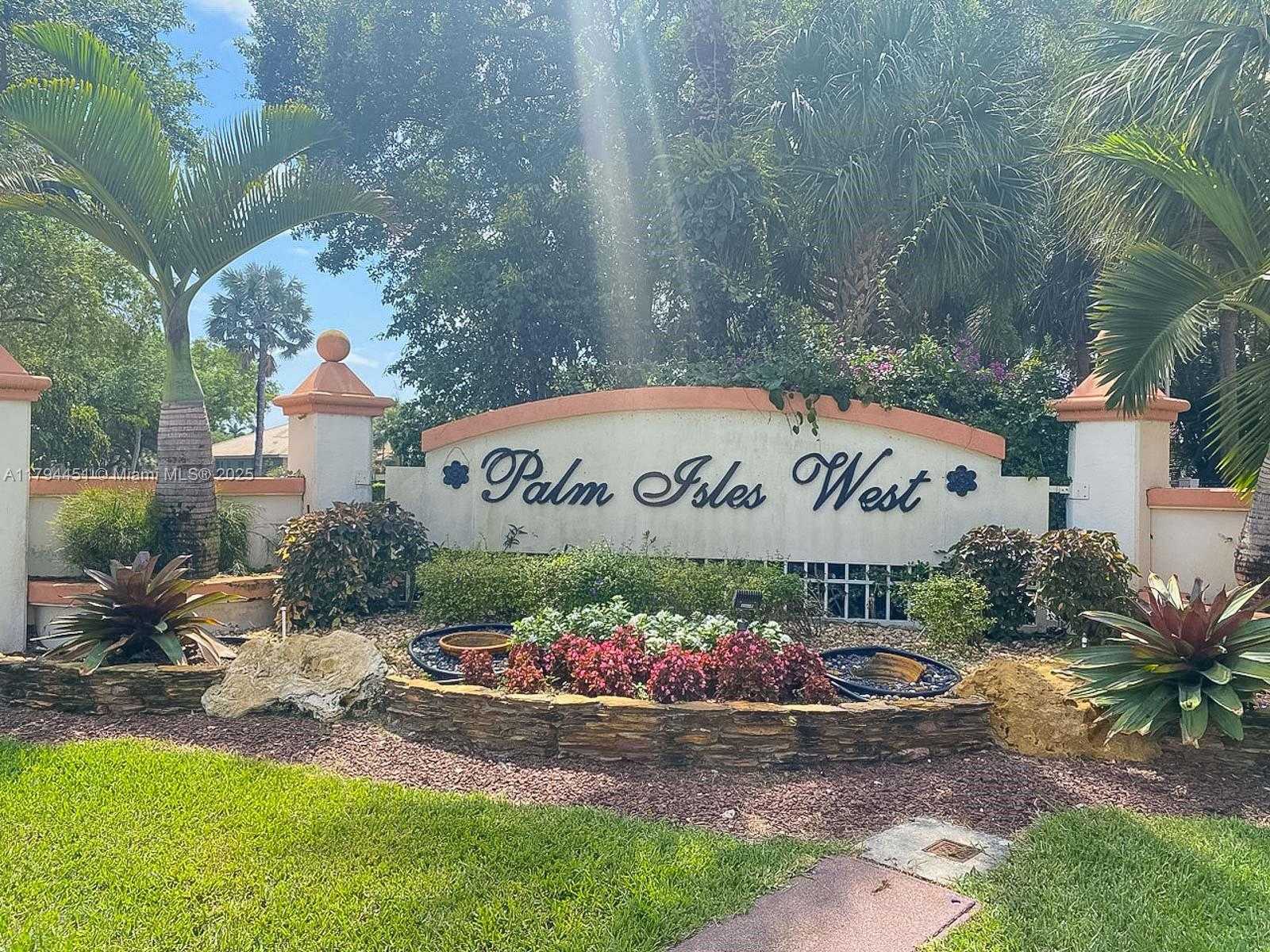 Small Image of 9591 NORTH CRESCENT VIEW DR N #9591, Boynton Beach Number 43