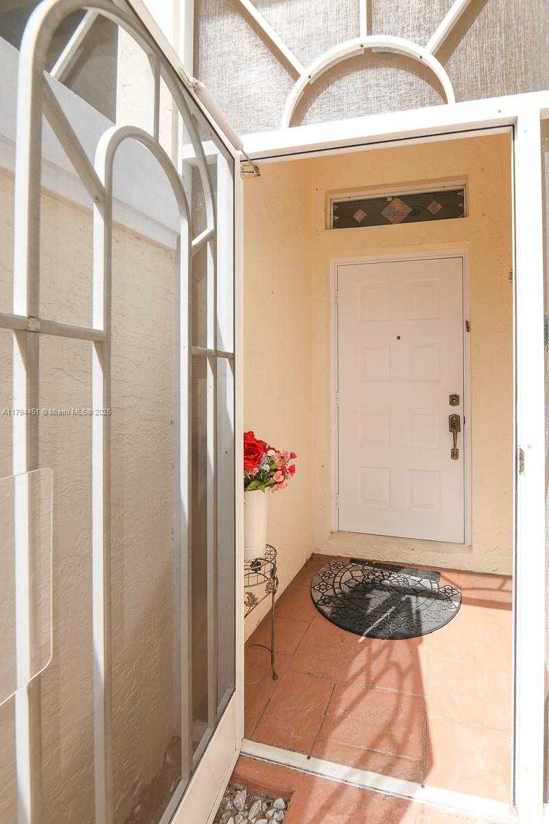 Small Image of 9591 NORTH CRESCENT VIEW DR N #9591, Boynton Beach Number 5