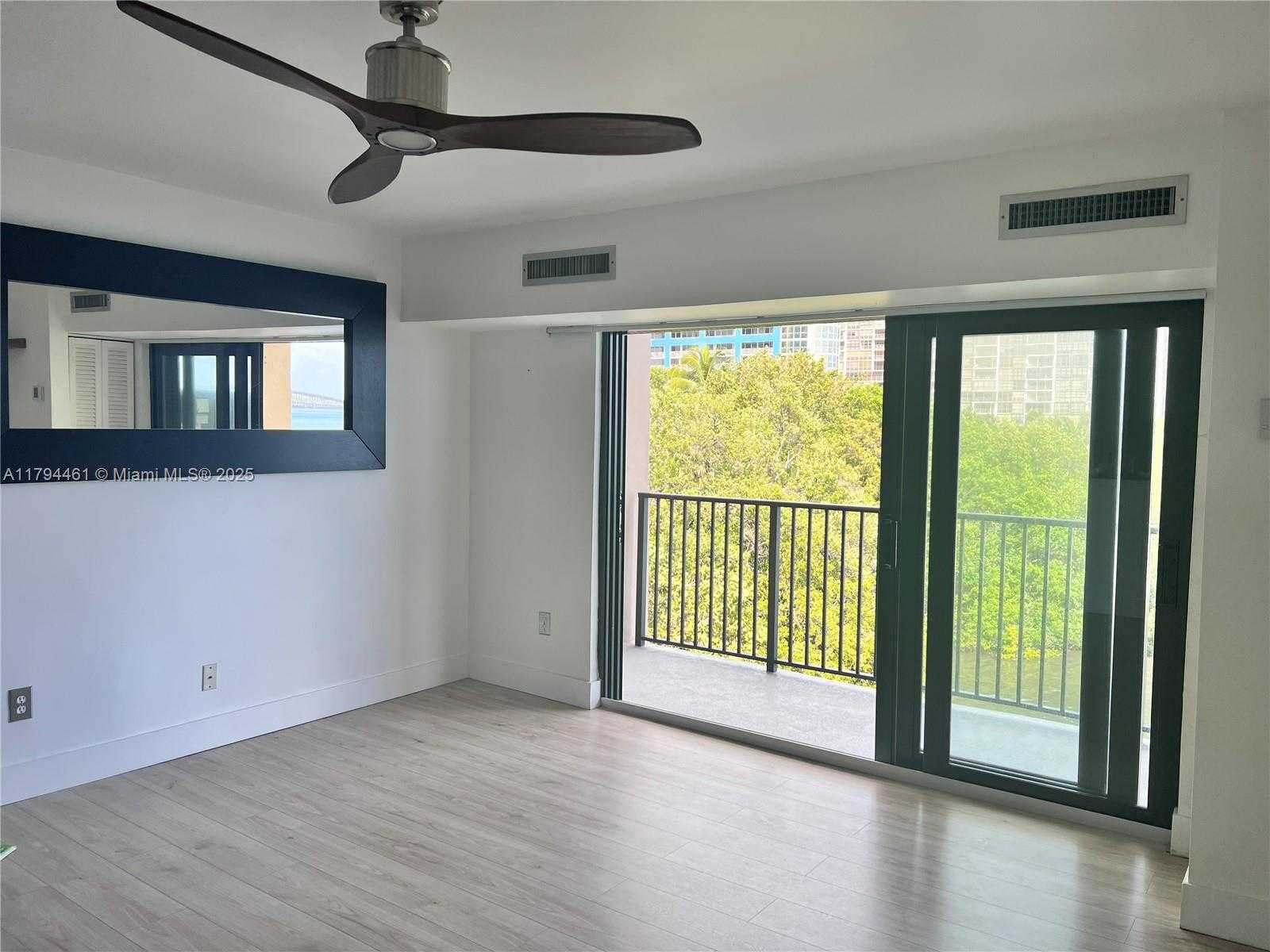 Small Image of 2201 BRICKELL AVE #75, Miami Number 5