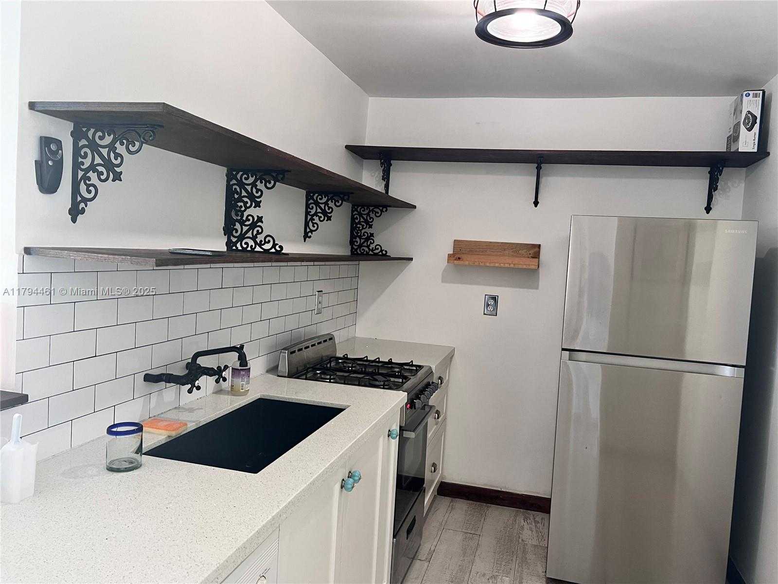 Small Image of 2201 BRICKELL AVE #75, Miami Number 6