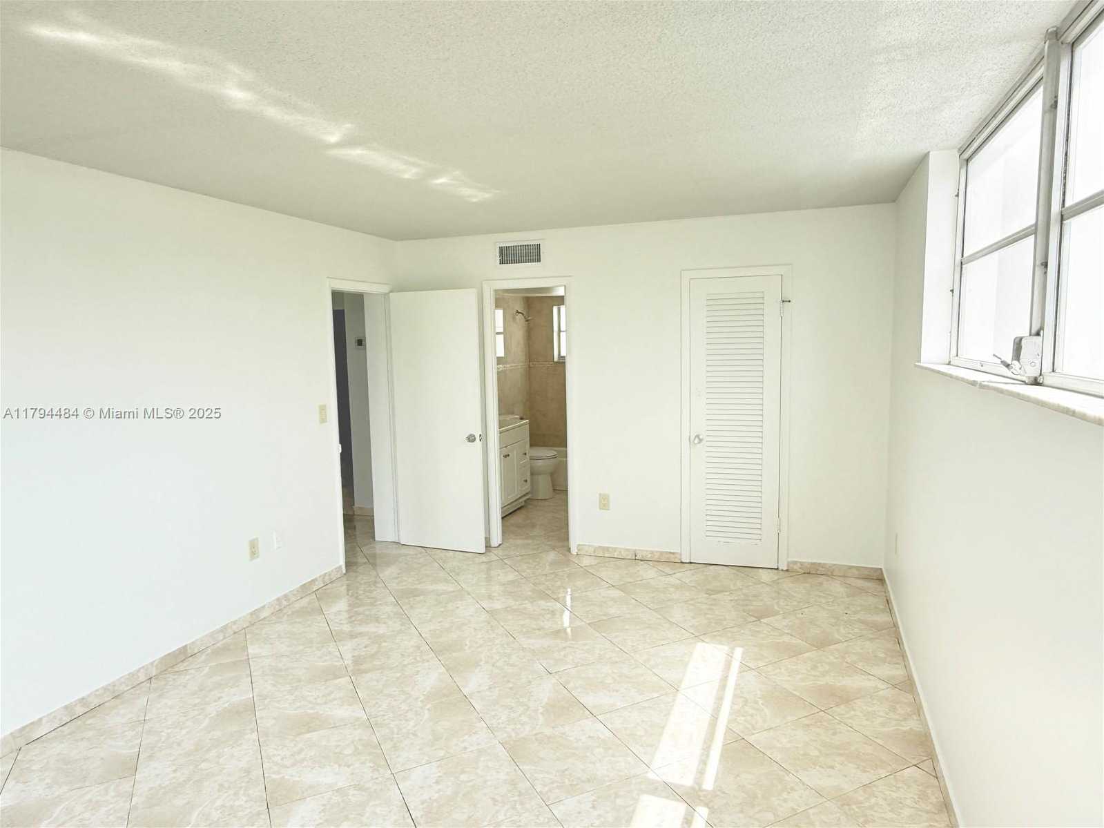Small Image of 1075 93RD ST #307, Bay Harbor Islands Number 10