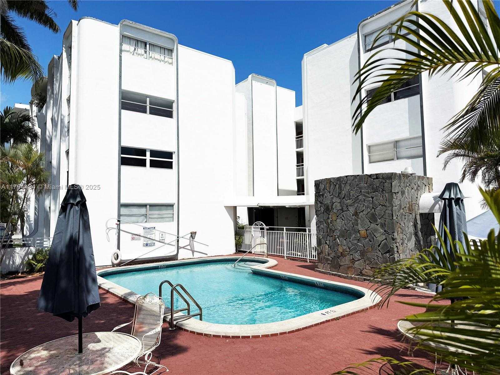 Small Image of 1075 93RD ST #307, Bay Harbor Islands Number 2