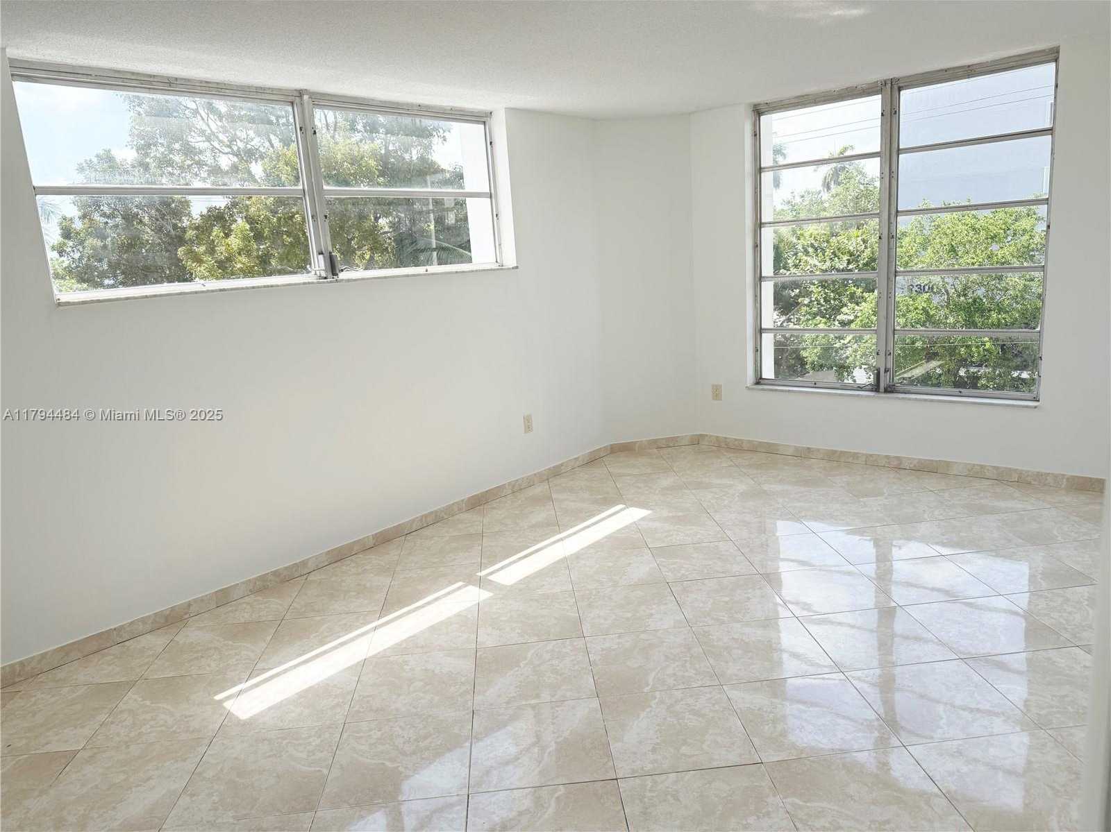 Small Image of 1075 93RD ST #307, Bay Harbor Islands Number 7