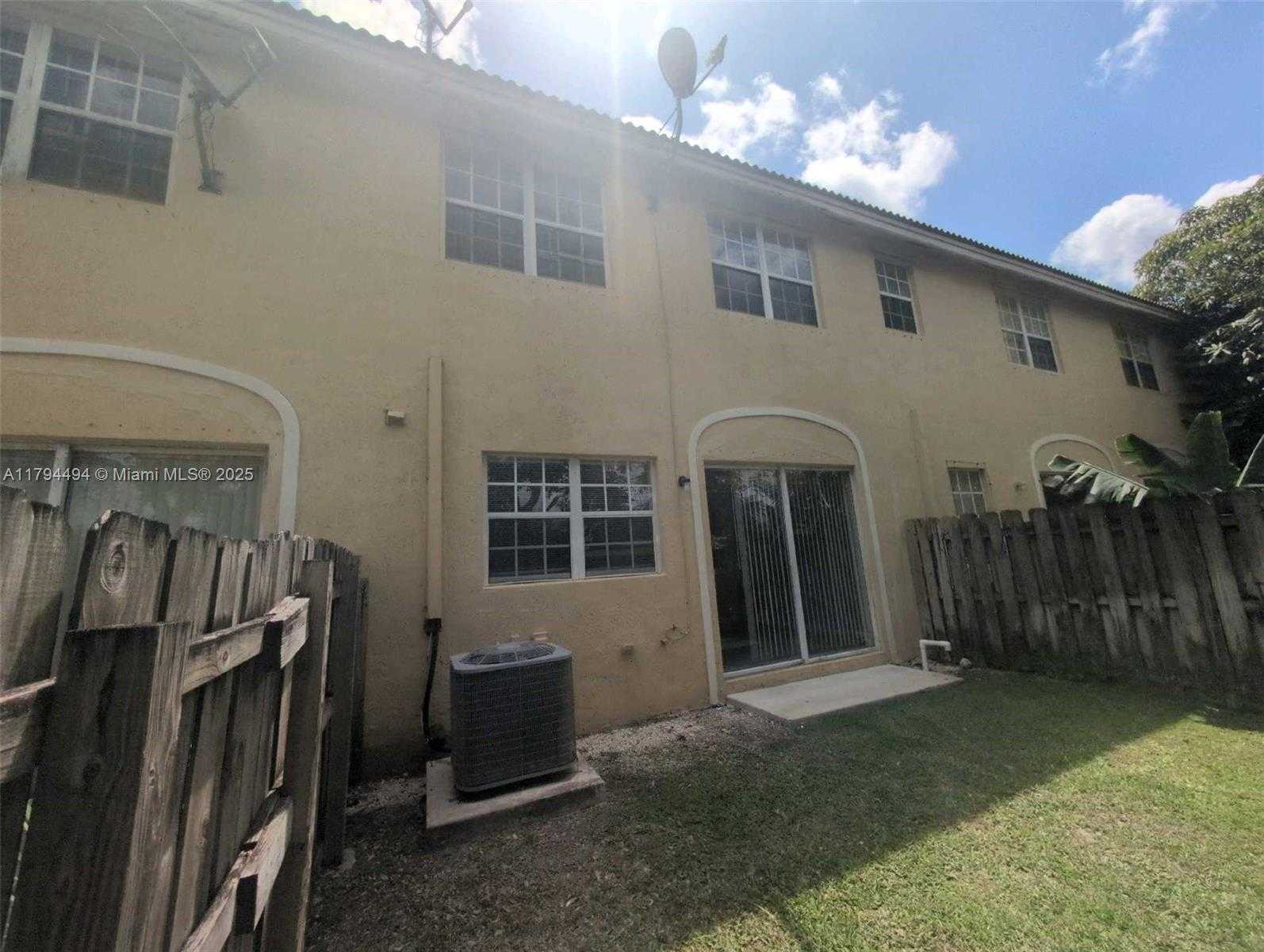 Small Image of 430 NORTH EAST 21ST AVE, Homestead Number 4