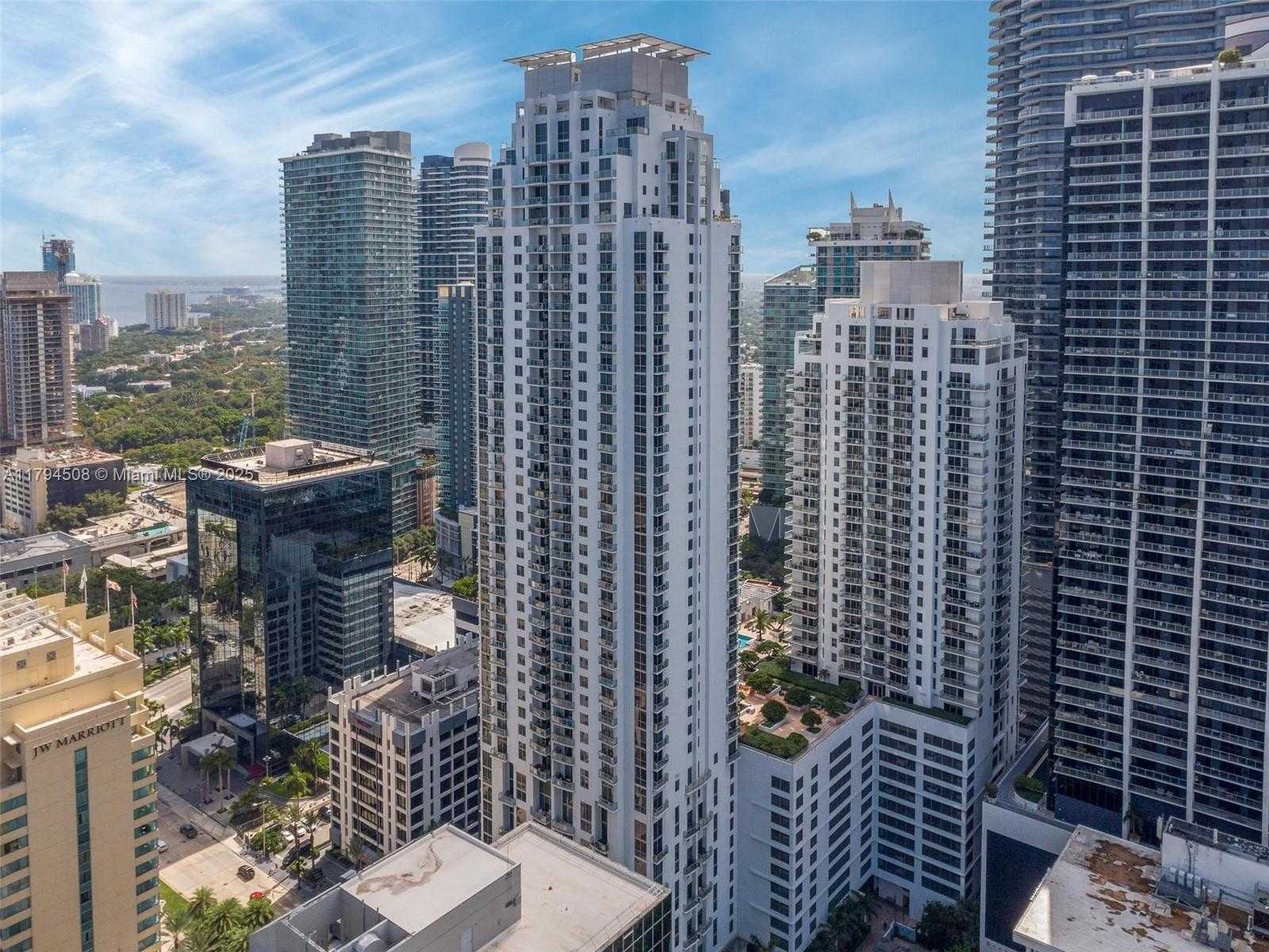 Small Image of 1050 Brickell Ave, Miami, FL 33131, USA Number 2