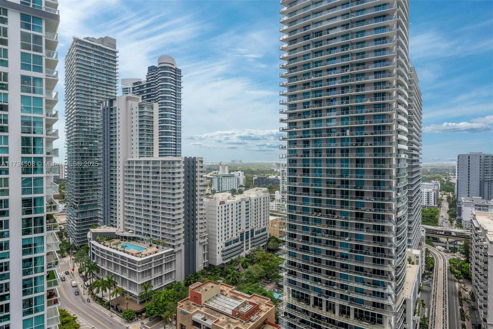Small Image of 1050 Brickell Ave, Miami, FL 33131, USA Number 38