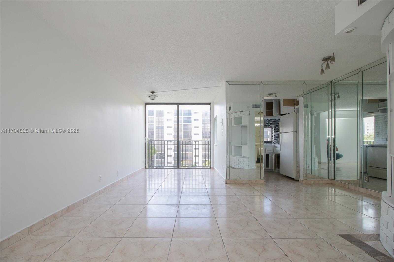 Small Image of 16919 NORTH BAY RD #505, Sunny Isles Beach Number 5